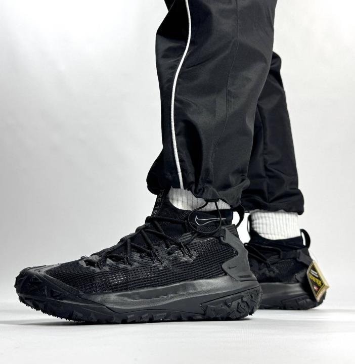 Nike ACG Mountain Fly GTX all black fix (118)