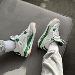 Nike Air Jordan Retro 4 Pine Green