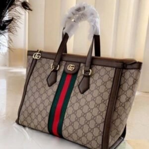 Gucci Ophidia GG Medium Tote Bag..