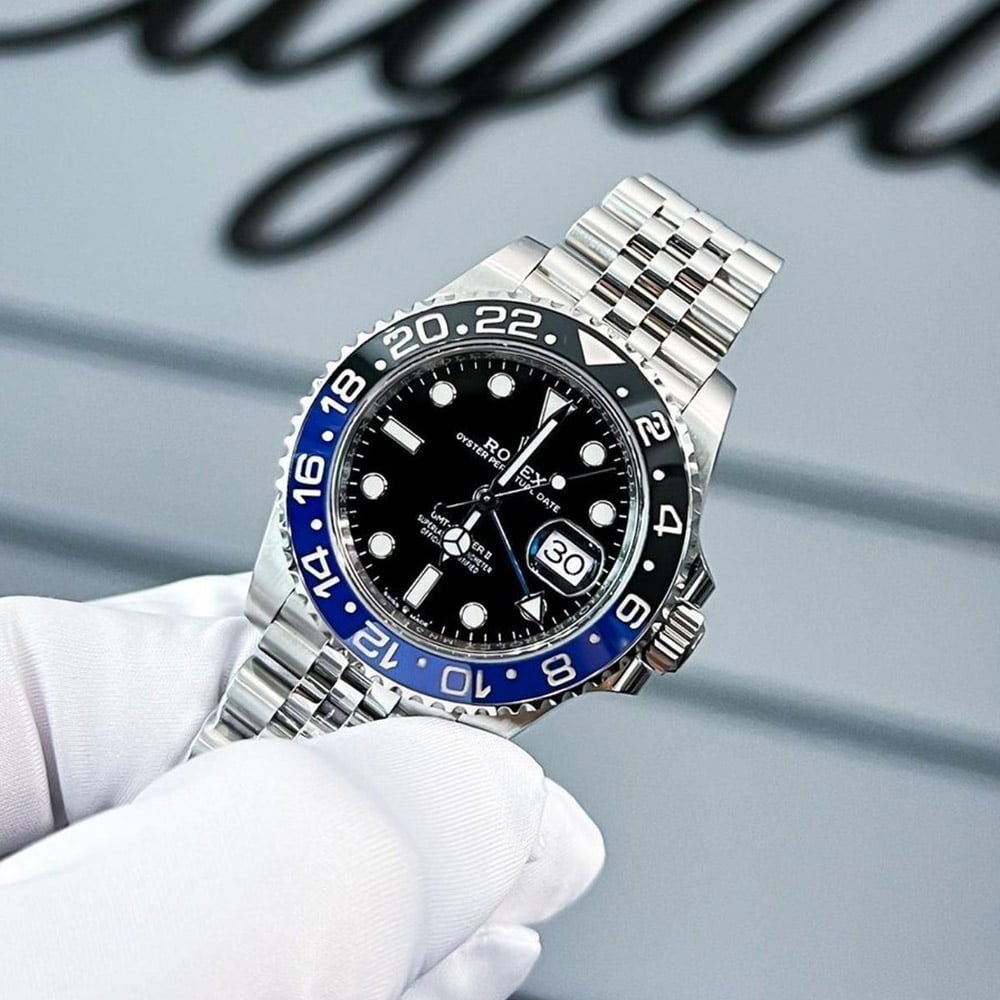 GMT-Master II blue and black Cerachrom bezel black dial Jubilee bracelet. - Image 3