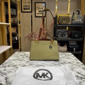 MICHAE L KORS CYNTHIA HANDBAG WITH OG DUST BAG PREMIUM QUALITY YELLOW(MT)