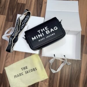 Marc jacobs The mini bag With dust bag and folding box 307(BR)
